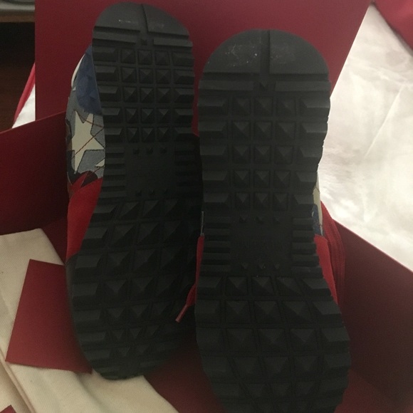 Valentino Runners - Picture 5 of 6